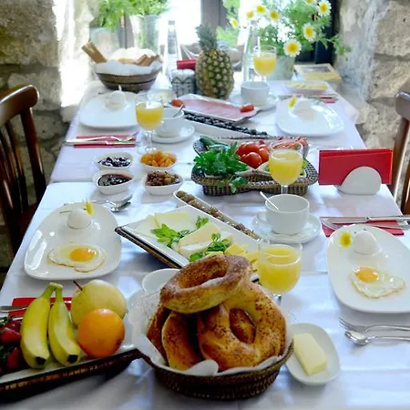 Sun Han/Misafirhane Alaçatı